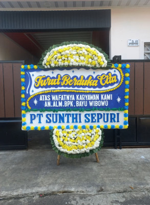 Papan Bunga Duka di Pinrang
